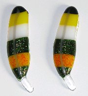 Click for a larger photo of the Black Headed Caique Glass Feather Magnets