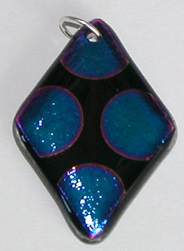 A larger photo of the Blue Discs Diamond Shaped Glass Necklace