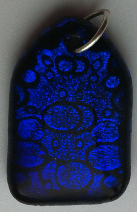 A larger photo of the Clear Glass on Blue Bubble Patterned Shield Shaped Necklace