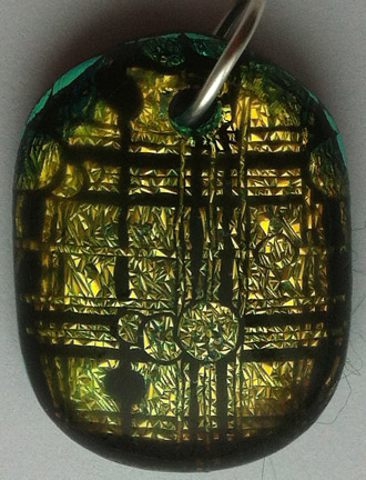 A larger photo of the Clear Glass on Gold Techno Patterned Pendant